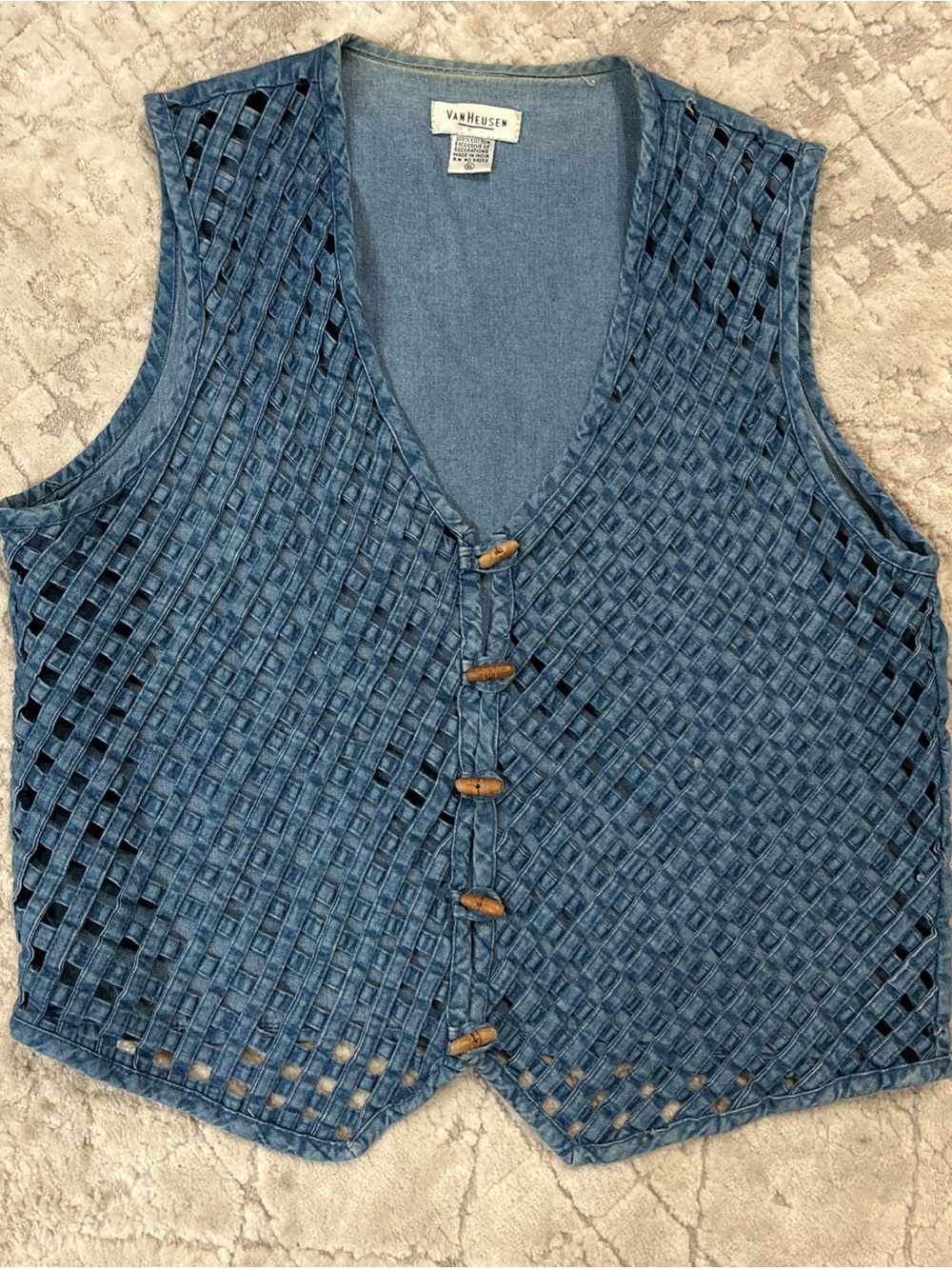 Vintage-Vibe Blue Cutout Denim Vest lattice